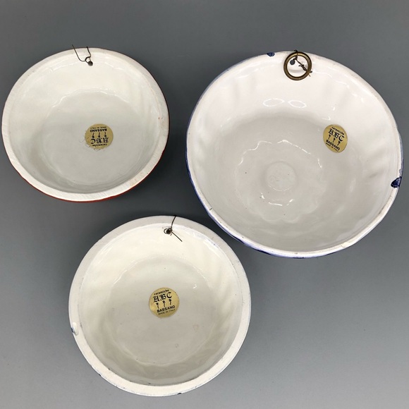 Set of 3 ABC Bassano Ceramic Hand Painted Mold Wall Hangings Italian Vintage - Picture 2 of 12